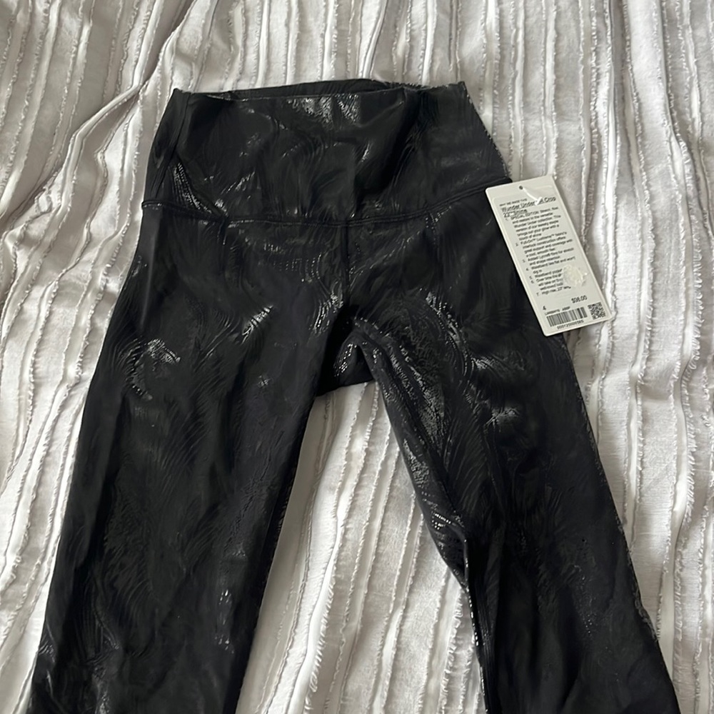 Lululemon Wunder Under HR Crop 23” Shine NWT